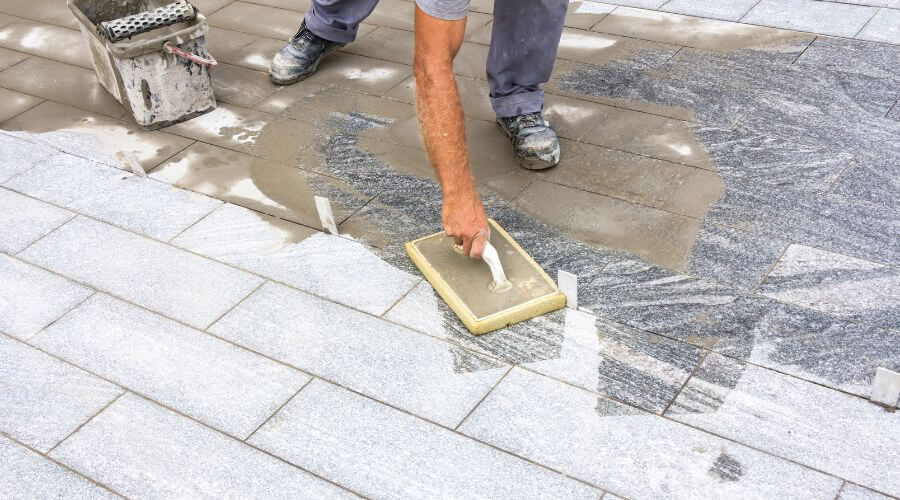Expert Emergency Roof Repairs services in Slater, MO